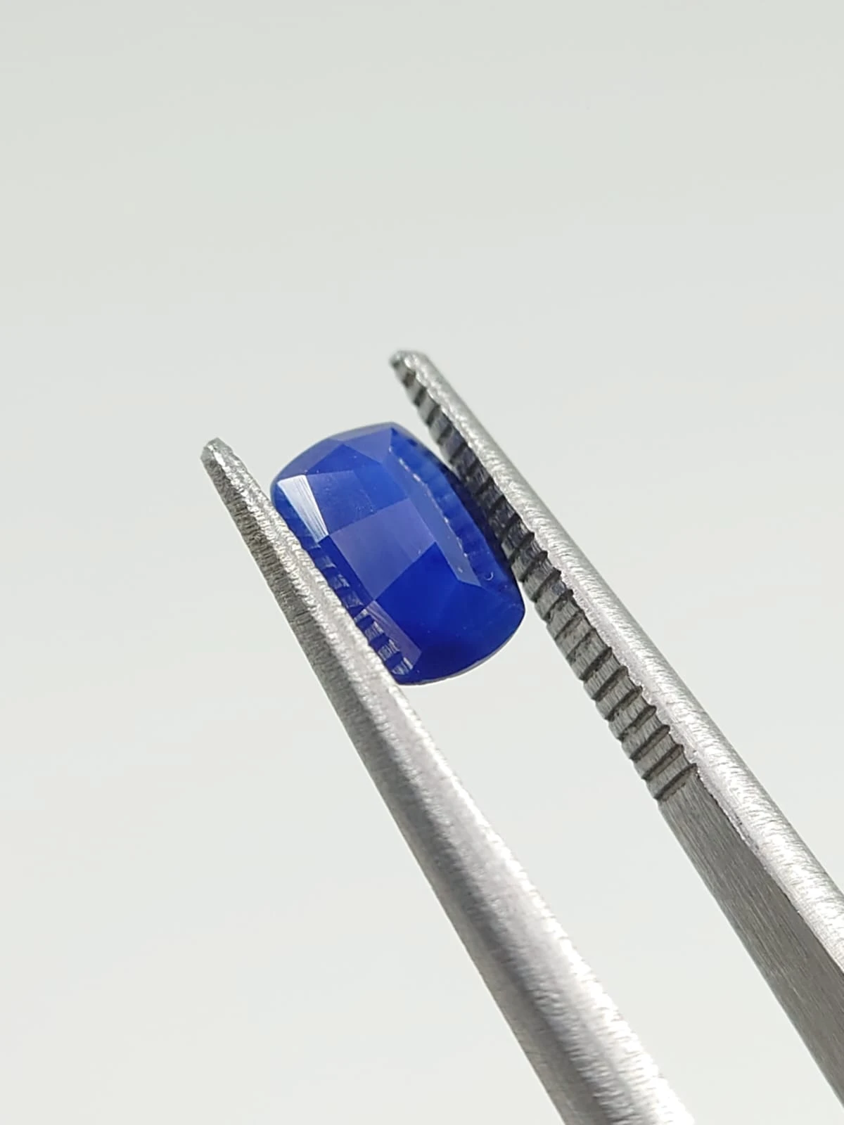 1.08ct Natural Deep Blue Sapphire From Nigeria — view 2